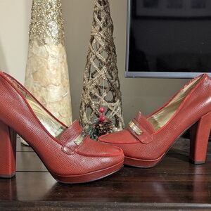 Elaine Turner Leather Loafer Pumps Academia Style